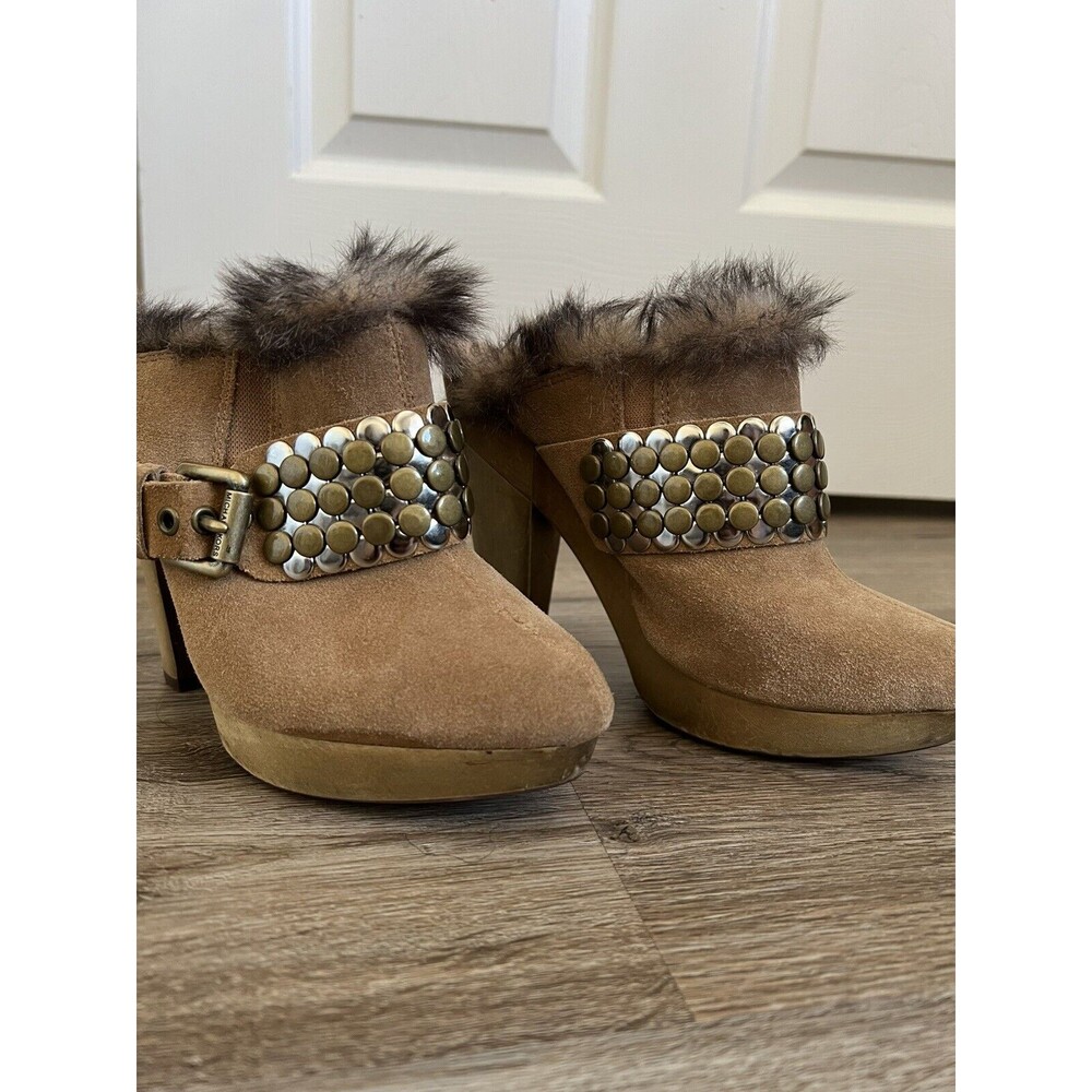 Michael Kors MMK 5.5 Khaki Suede Collette Faux Fur Stud Buckle Mules Clogs - Picture 1 of 11